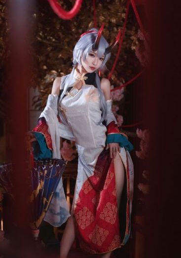 朱茵制服诱惑